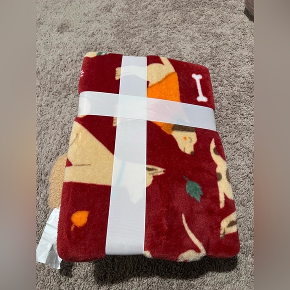 Perfect Harvest Fall Throw & Plush Pillow Set – Pumpkin Dog - Picture 4 of 4